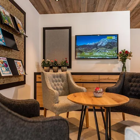 アパート Almadel By Schladmingurlaub シュラートミンク